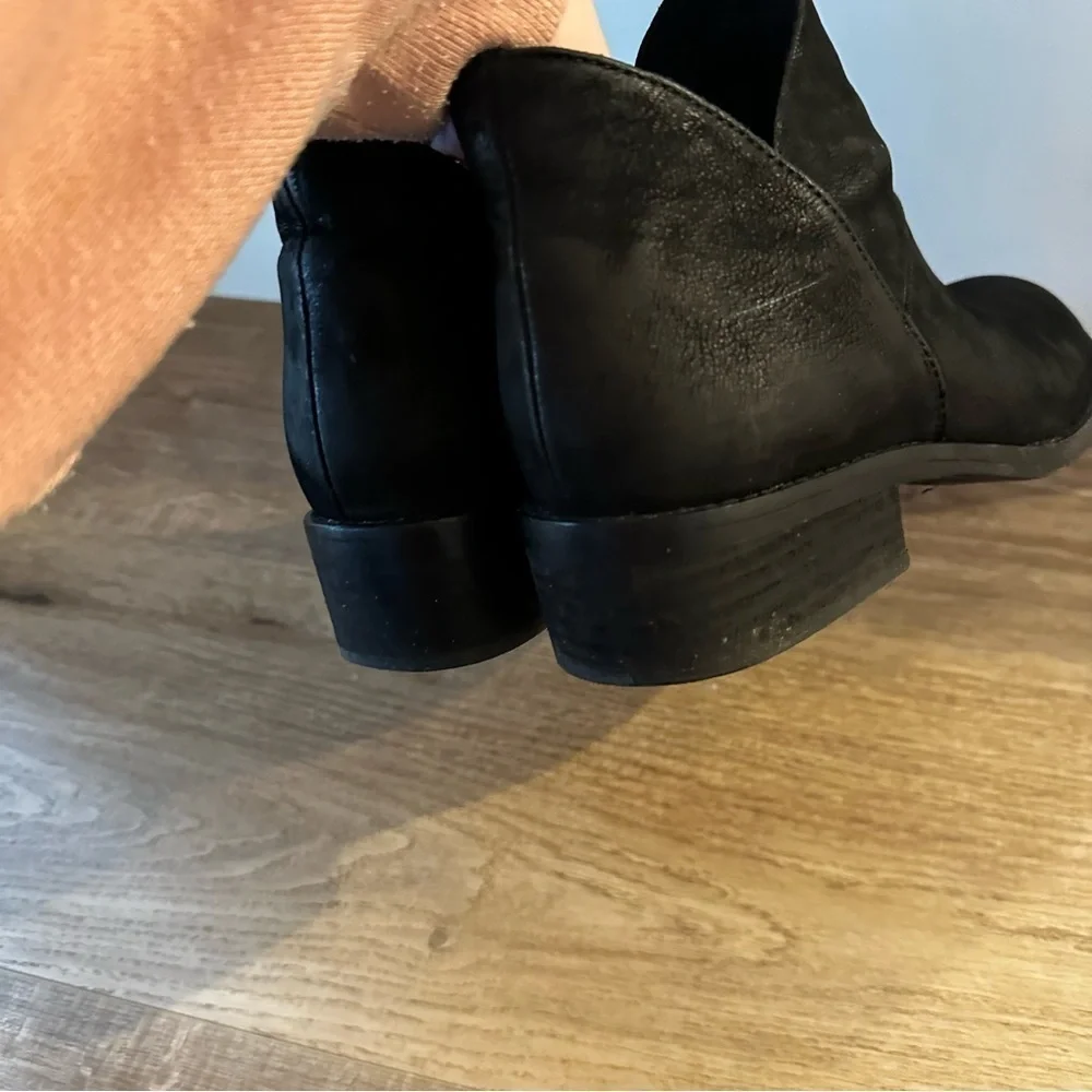 Eileen Fisher Leaf Leather Boots Solid Black Size 7.5 Women’s Low Block Heel